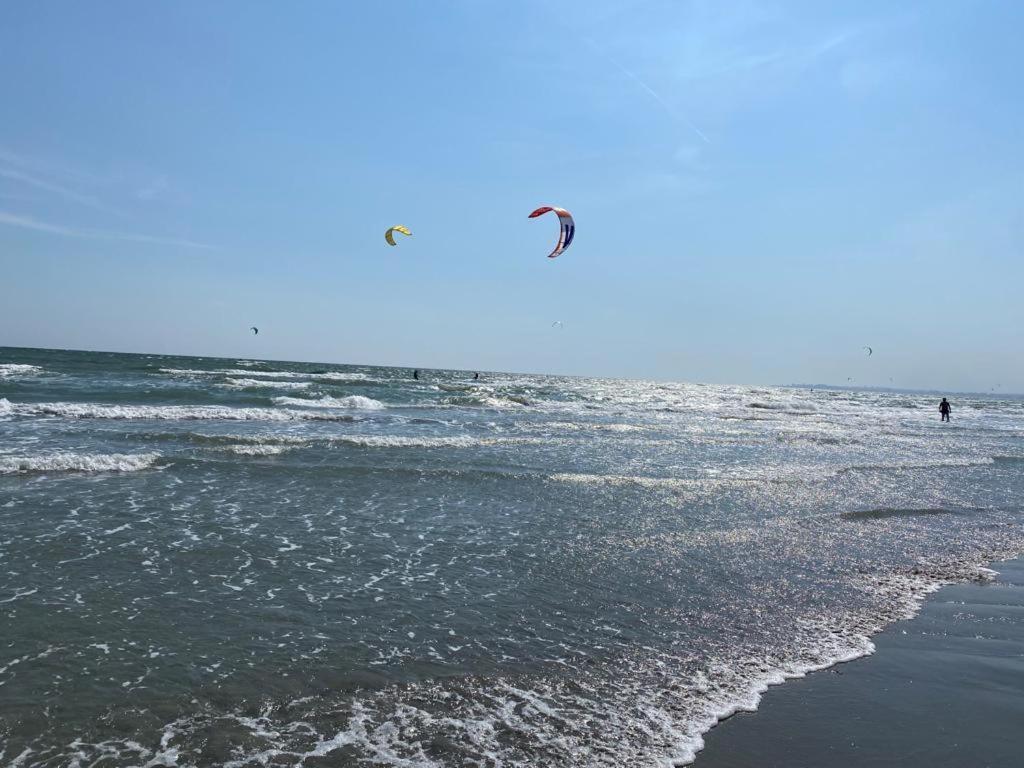 Emi Apartment Mamaia Năvodari Esterno foto
